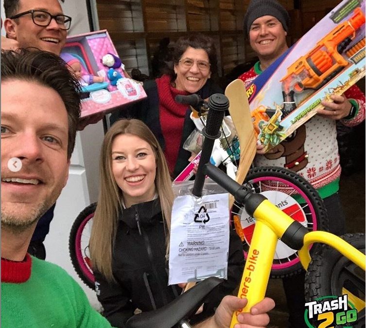 Trash2Go Toy Pickup - Volunteer Nanaimo Dec 2019